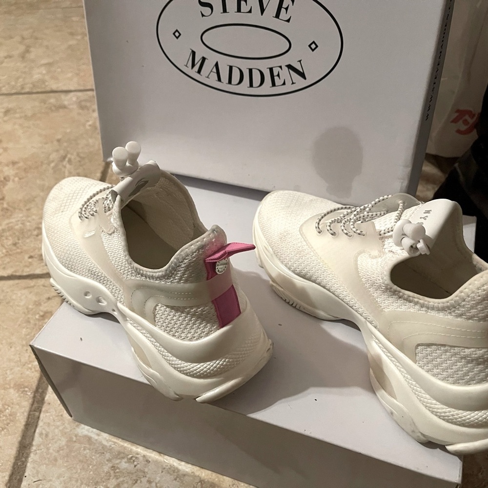 Steve Madden Myles sneakers, white, W 7.5